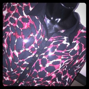 Long sleeve collar shirt with cheetah animal print